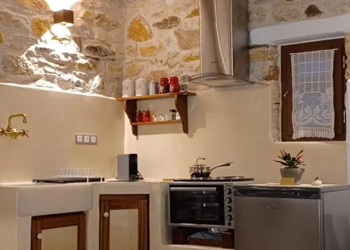 Hatzanario Apeiranthos